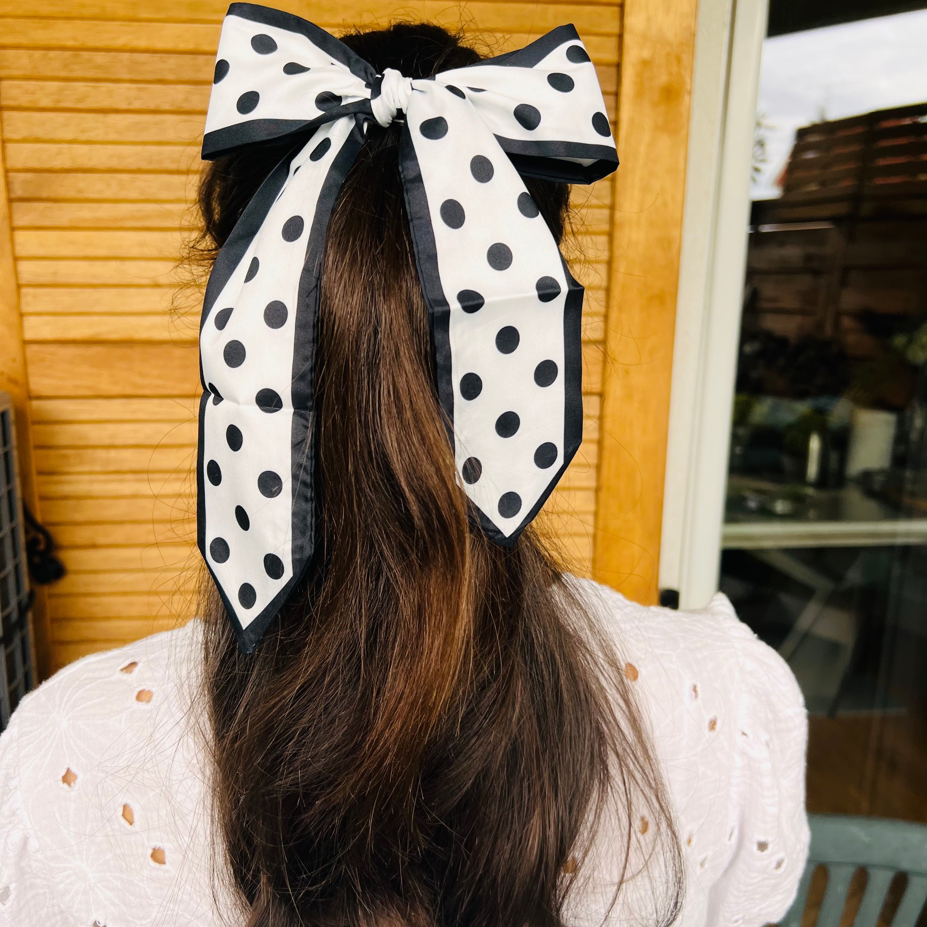 foulard cheveux blanc noir