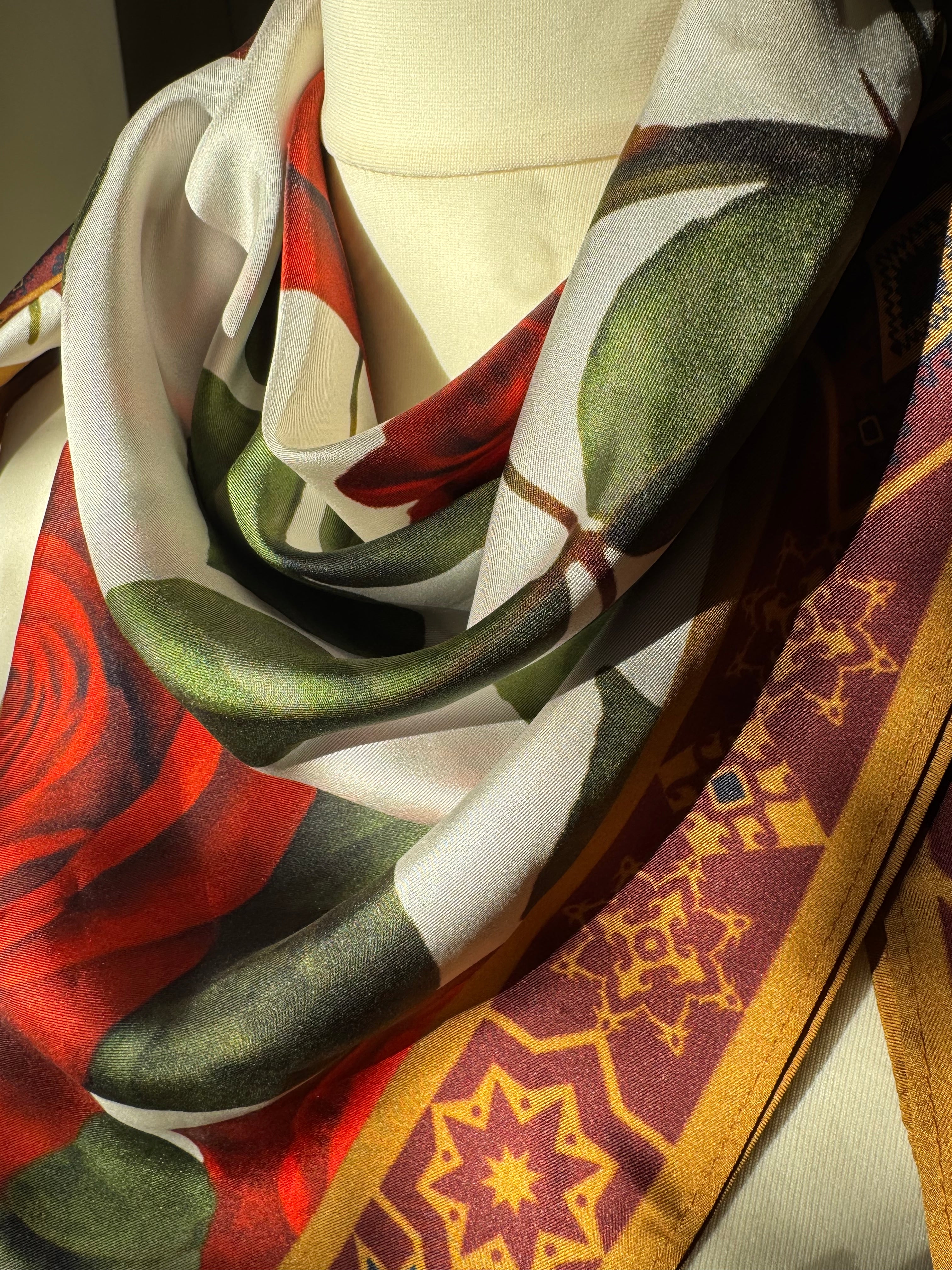 Foulard carré soie - Les Roses de Hafez