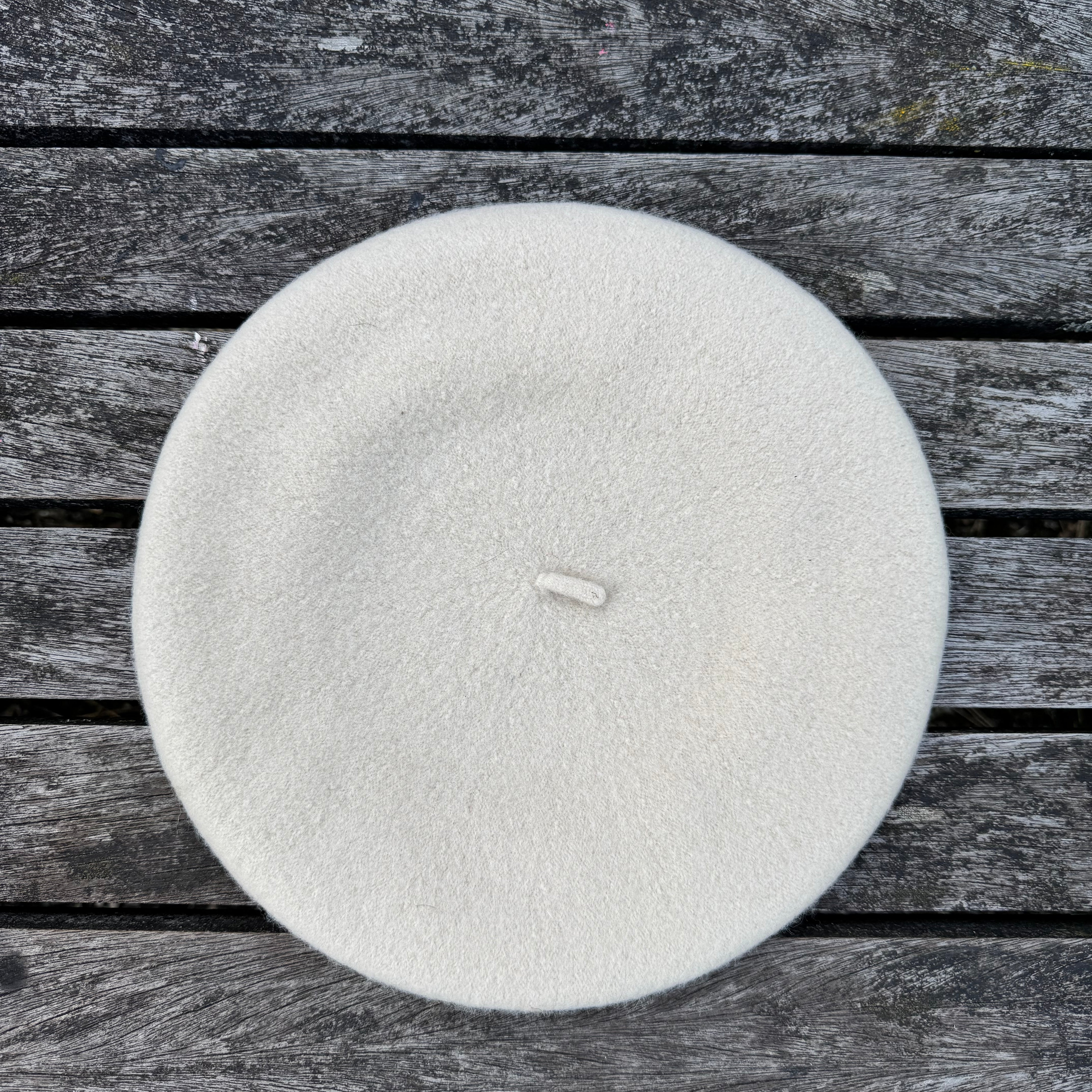 béret en laine ivoire écru 