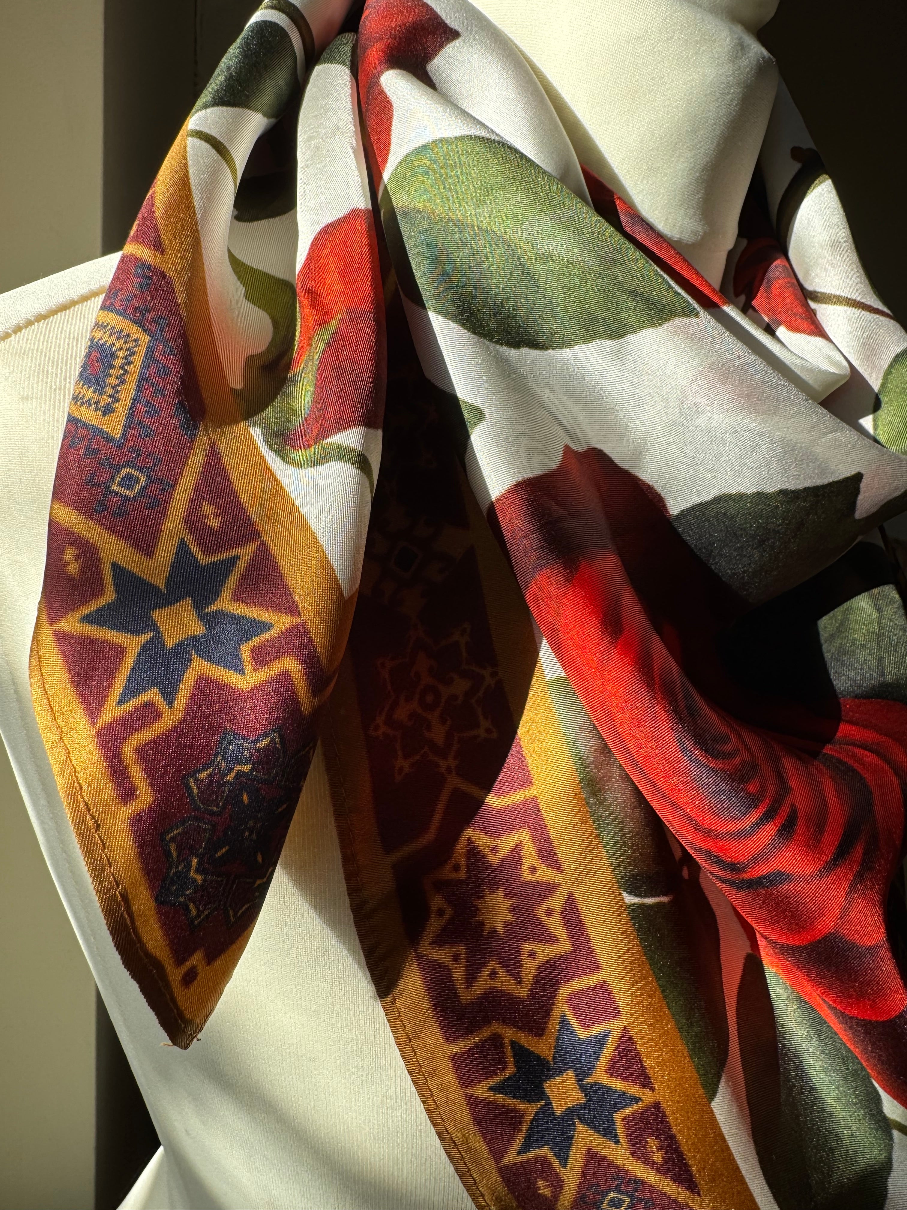 Foulard carré soie - Les Roses de Hafez