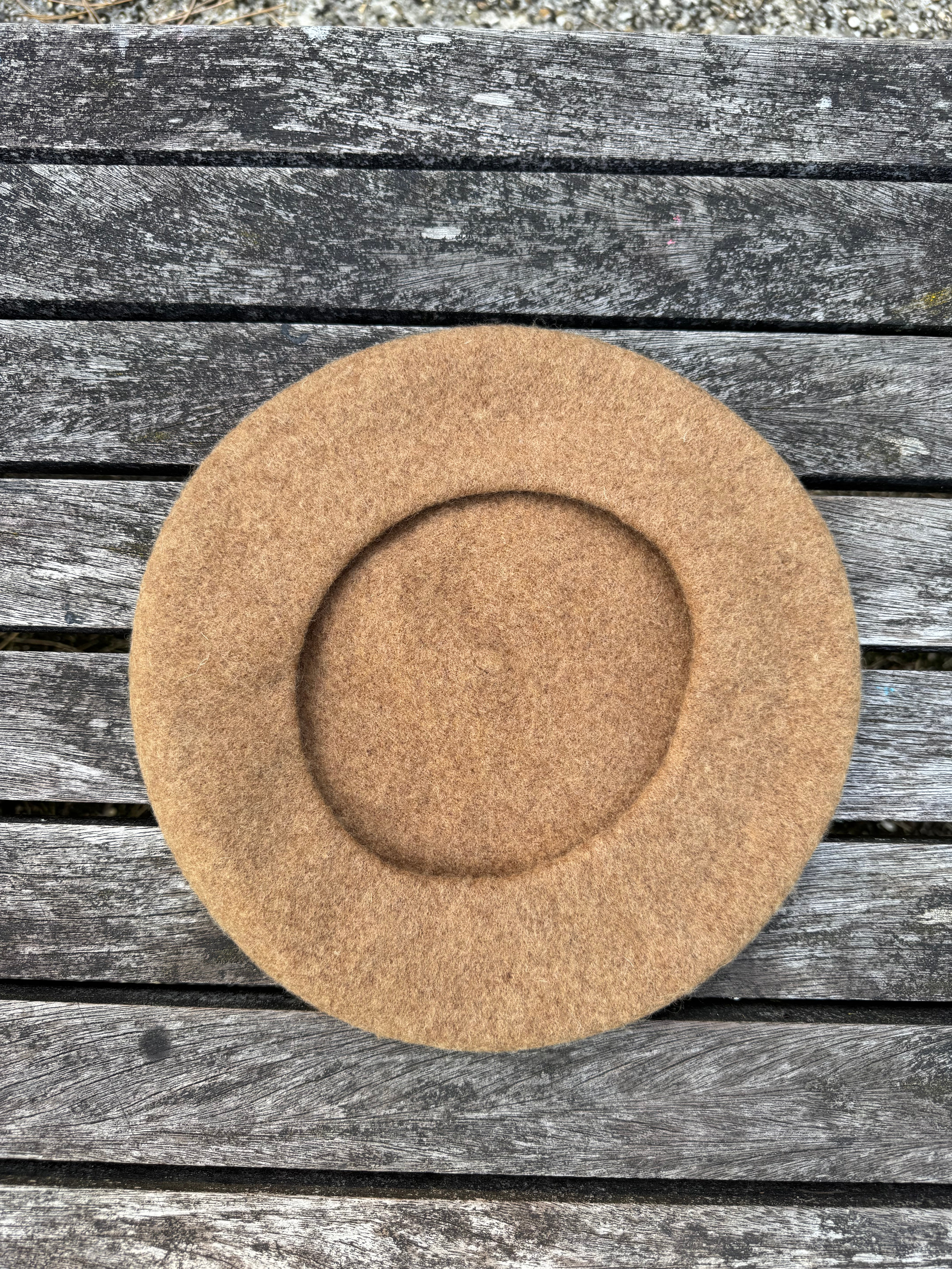 béret en laine couleur cannelle camel