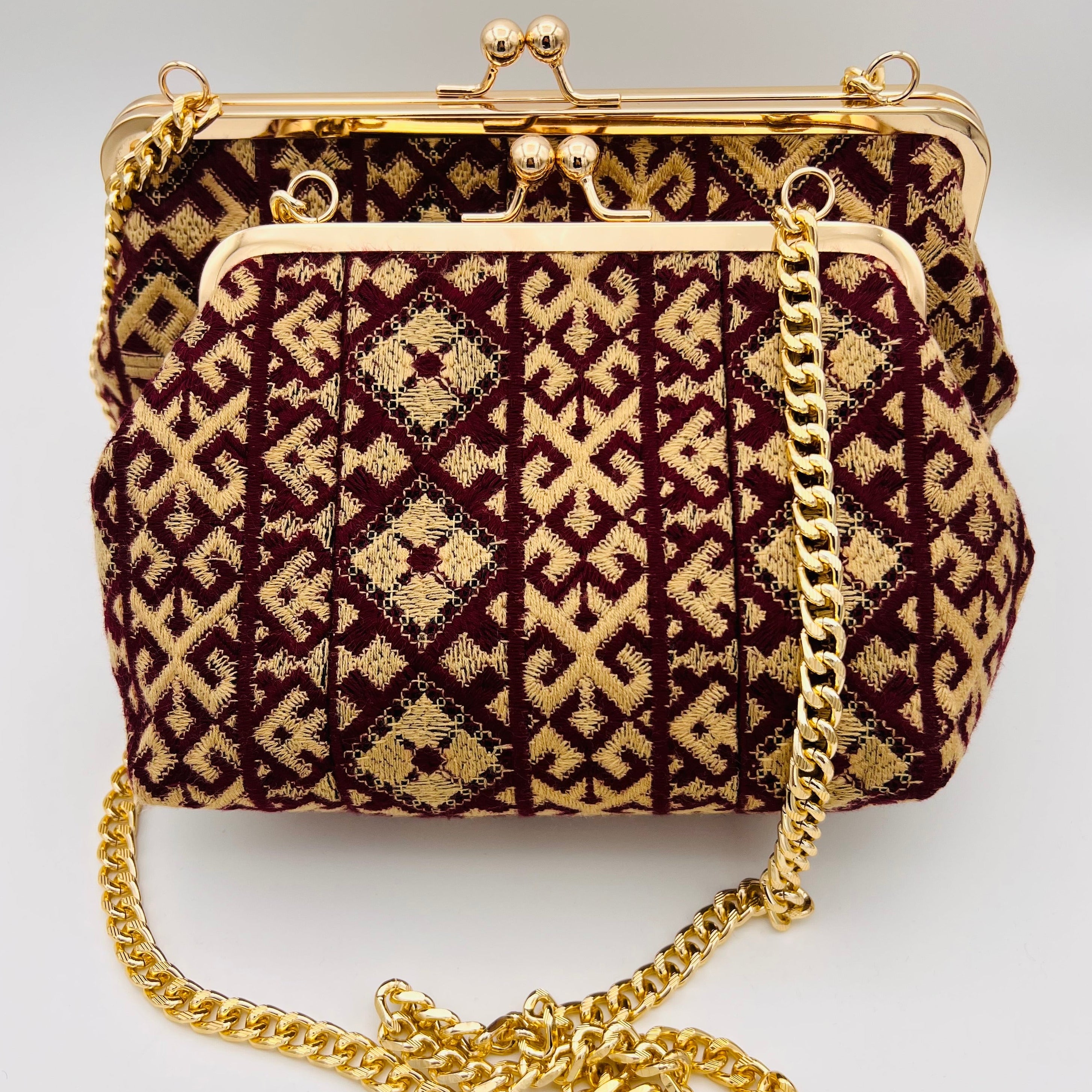 Sac chic bordeaux sable jaune doré