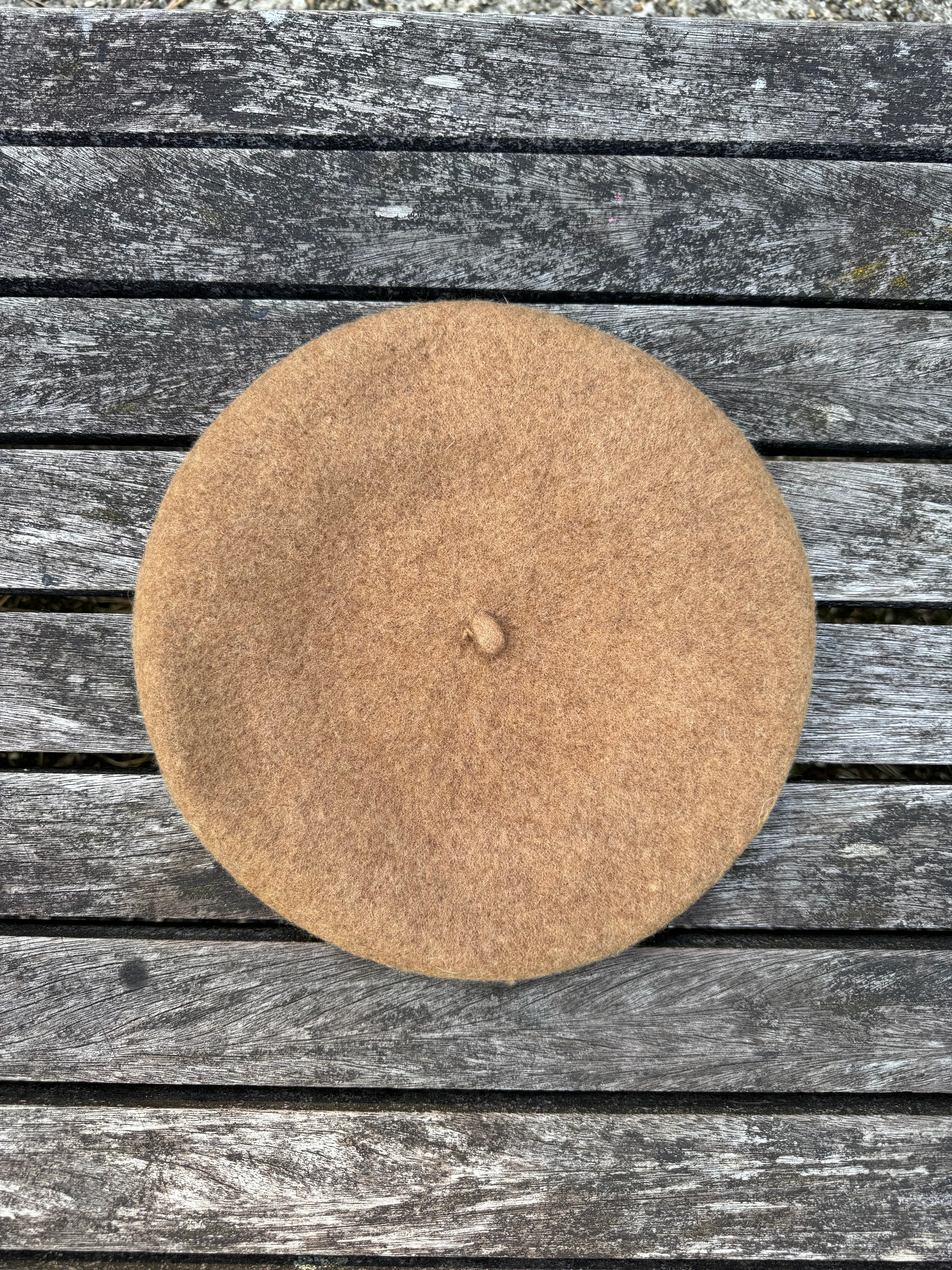 béret en laine couleur cannelle camel