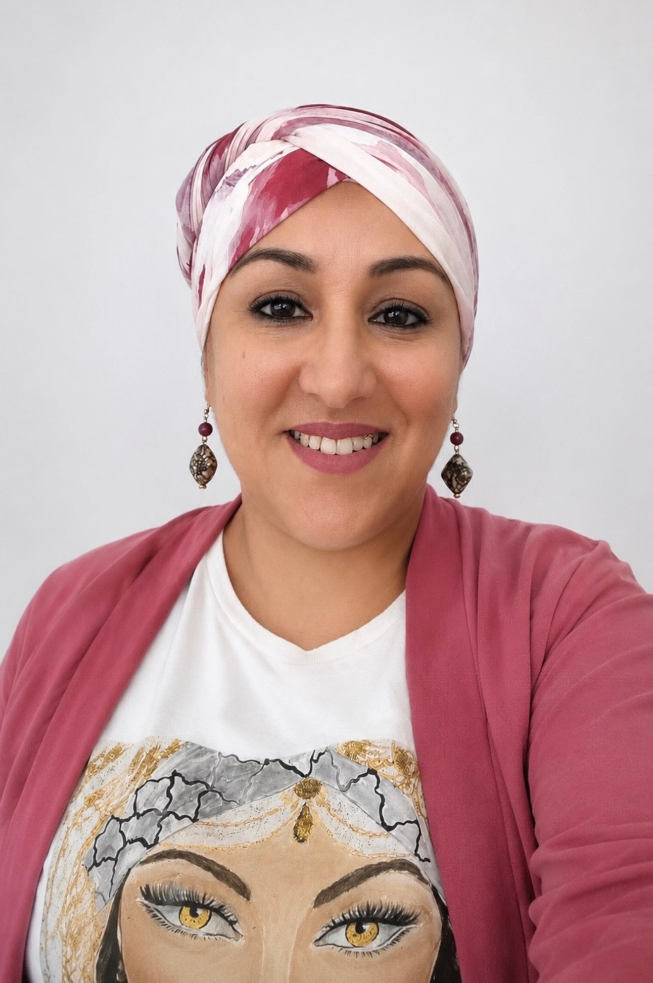 Portrait de Najat après son accompagnement en conseil en image avec Maison Eba.