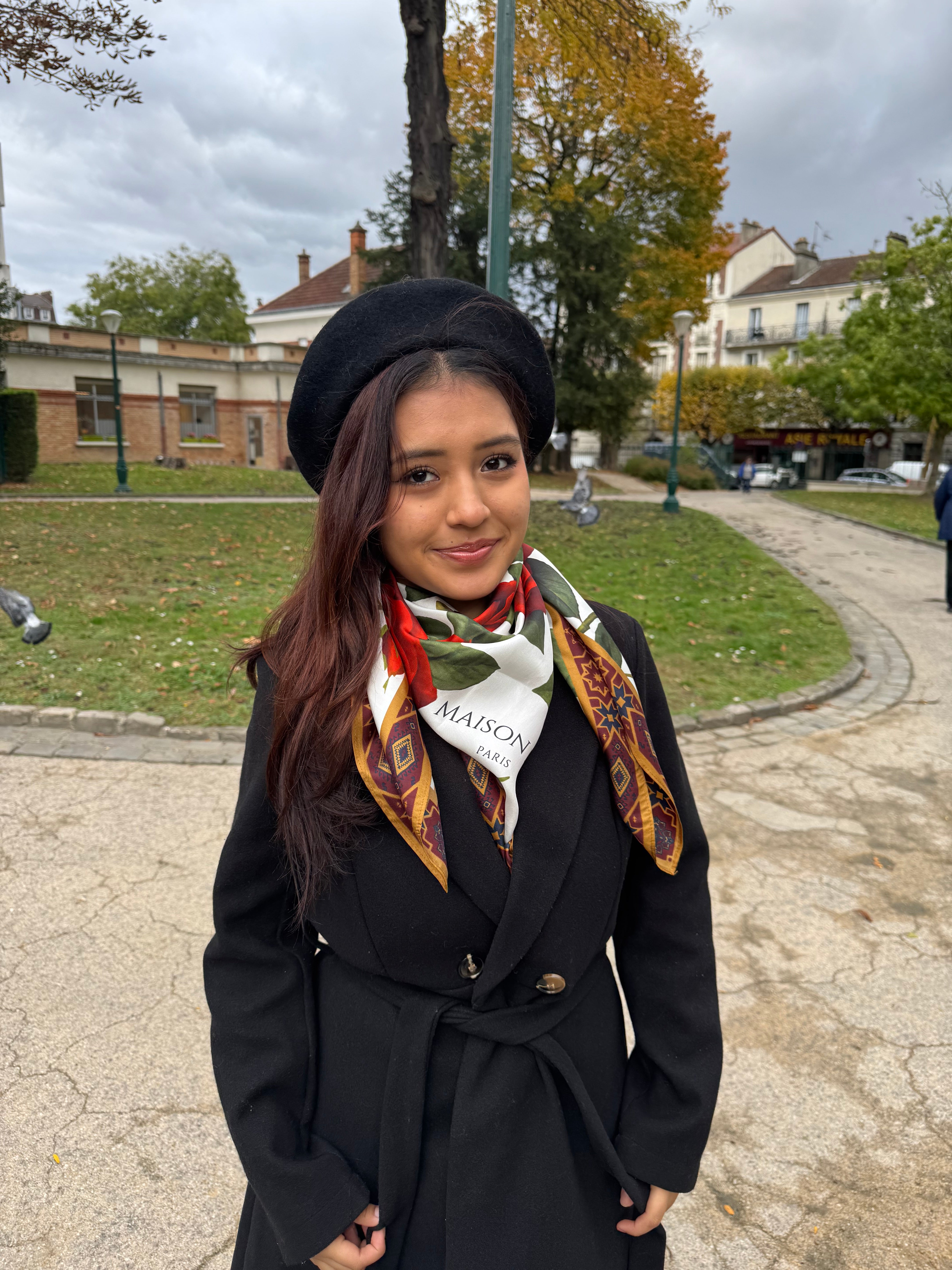 béret noir cheveux coiffure