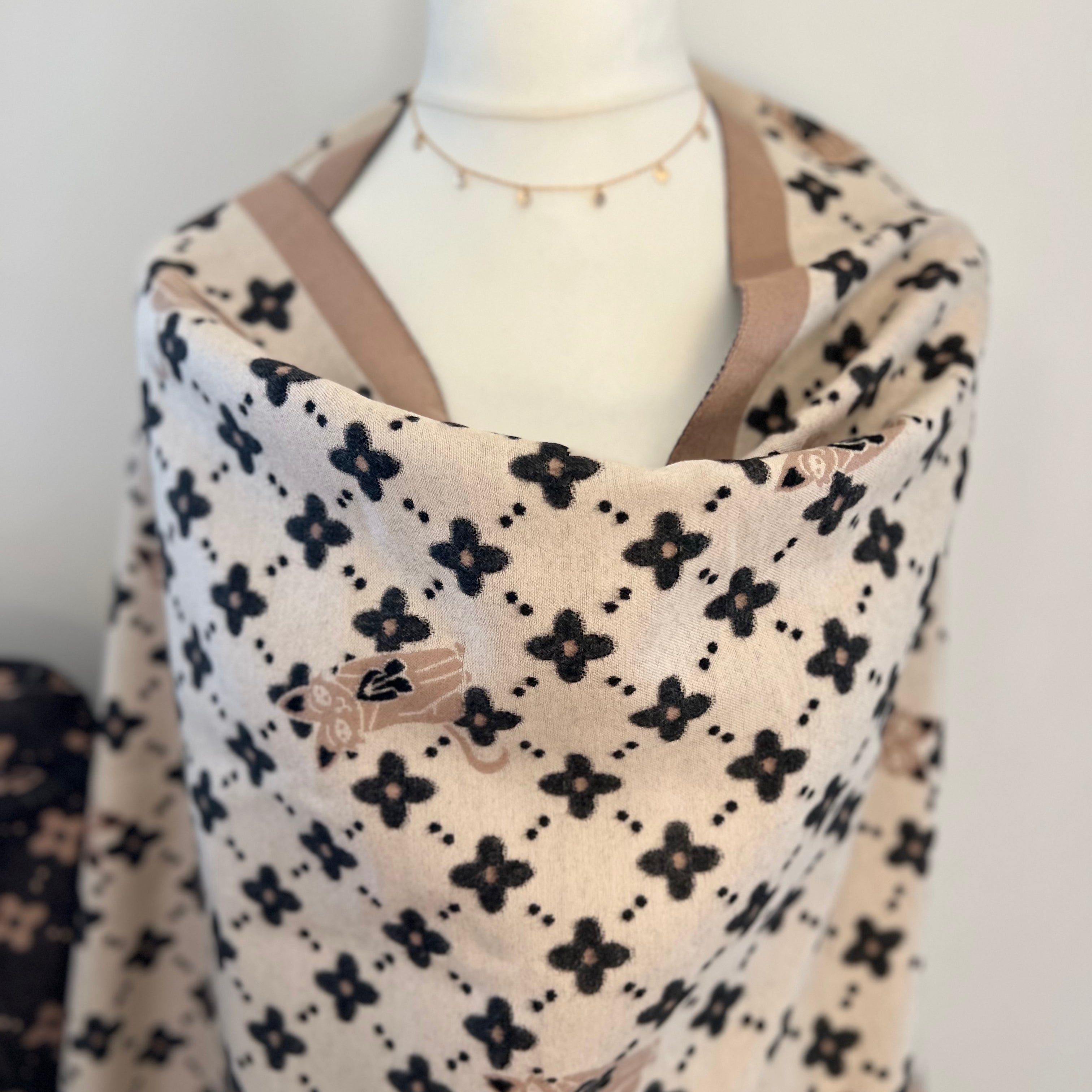 étole nude beige gris